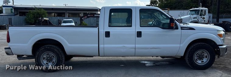 image for item DX5787 2015 Ford F250 Super Duty Crew Cab pickup truck