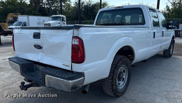 image for item DX5787 2015 Ford F250 Super Duty Crew Cab pickup truck