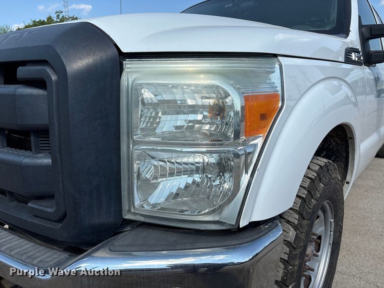 image for item DX5787 2015 Ford F250 Super Duty Crew Cab pickup truck