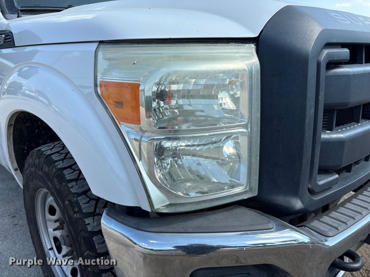 image for item DX5787 2015 Ford F250 Super Duty Crew Cab pickup truck