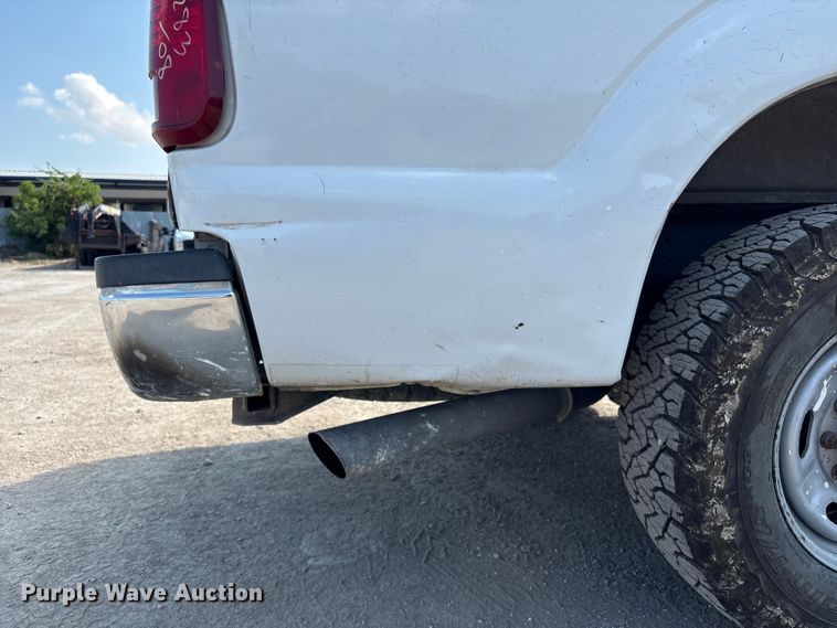 image for item DX5787 2015 Ford F250 Super Duty Crew Cab pickup truck