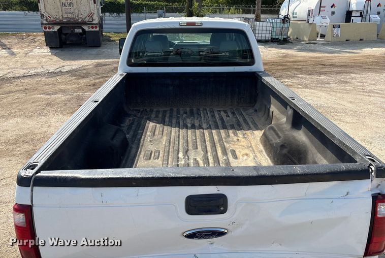 image for item DX5787 2015 Ford F250 Super Duty Crew Cab pickup truck