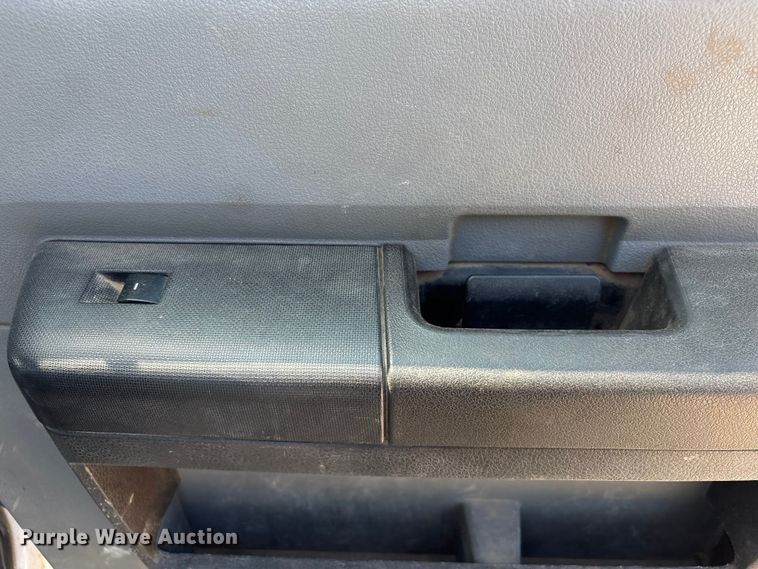 image for item DX5787 2015 Ford F250 Super Duty Crew Cab pickup truck