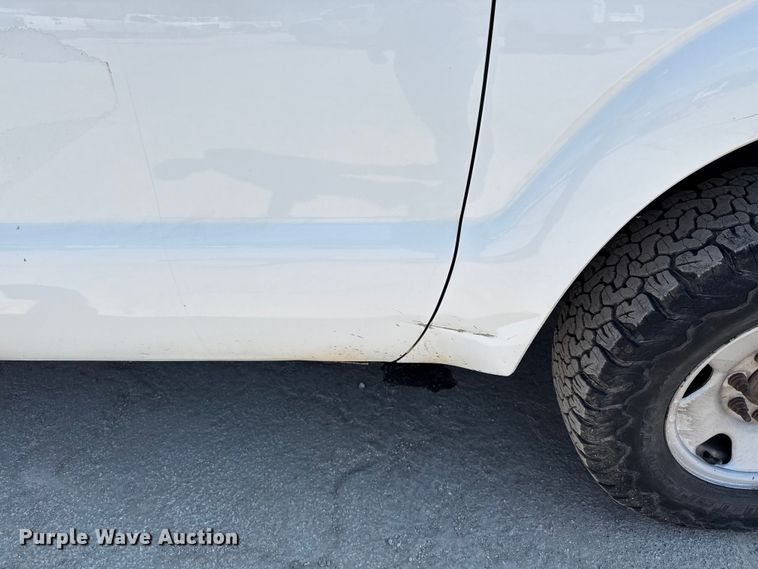 image for item DX5790 2014 Ford F250 Super Duty Crew Cab flatbed pickup truck