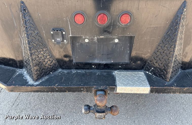 image for item DX5790 2014 Ford F250 Super Duty Crew Cab flatbed pickup truck