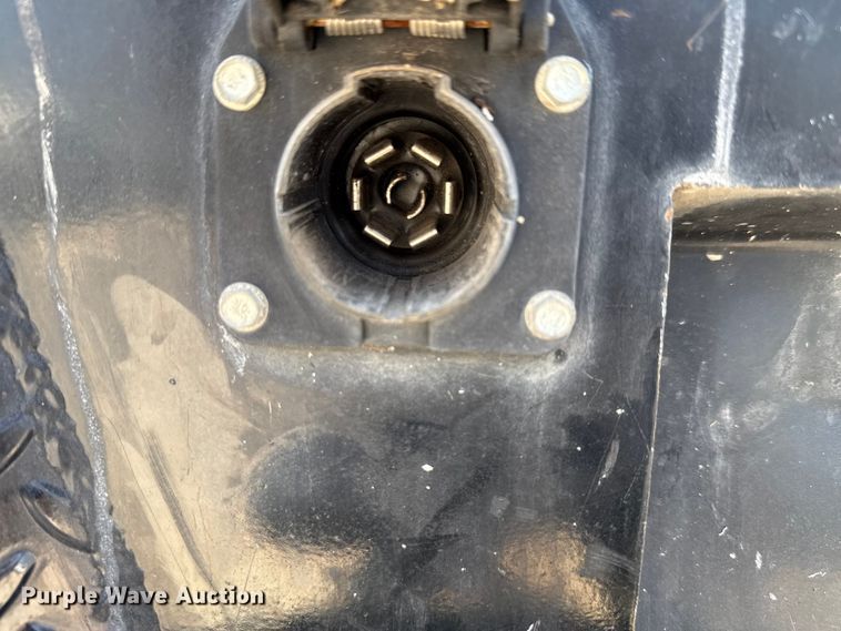 image for item DX5790 2014 Ford F250 Super Duty Crew Cab flatbed pickup truck