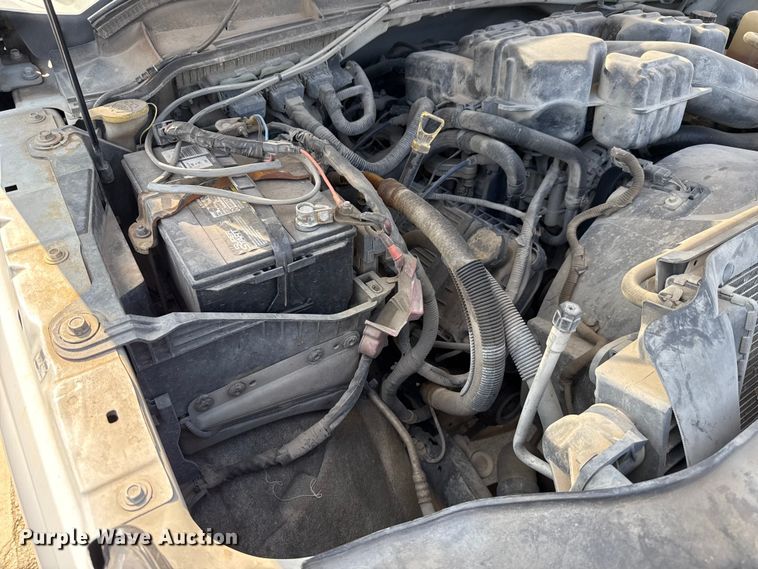 image for item DX5790 2014 Ford F250 Super Duty Crew Cab flatbed pickup truck