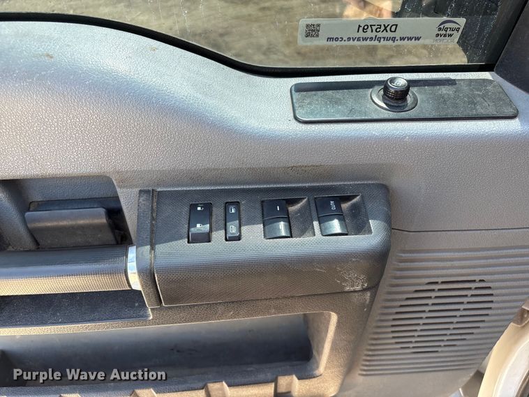 image for item DX5791 2015 Ford F550 utility / service truck