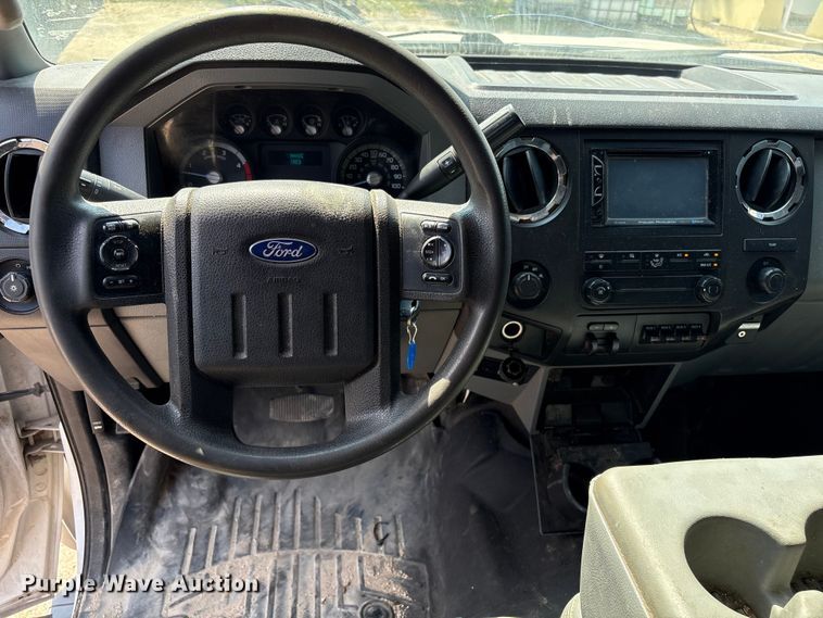 image for item DX5791 2015 Ford F550 utility / service truck