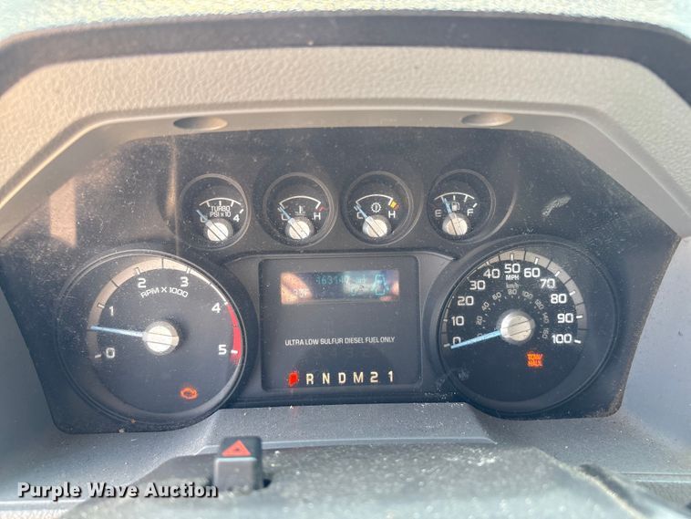 image for item DX5791 2015 Ford F550 utility / service truck