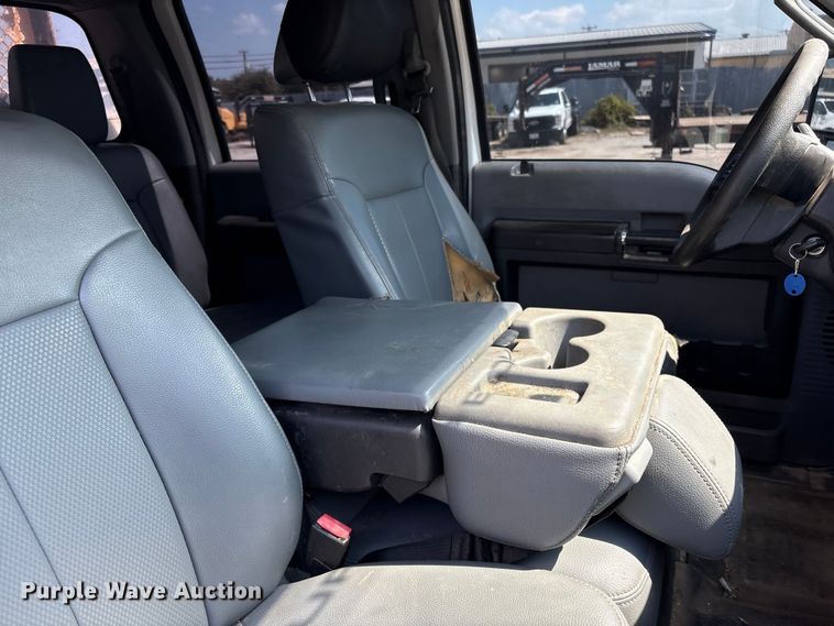 image for item DX5791 2015 Ford F550 utility / service truck