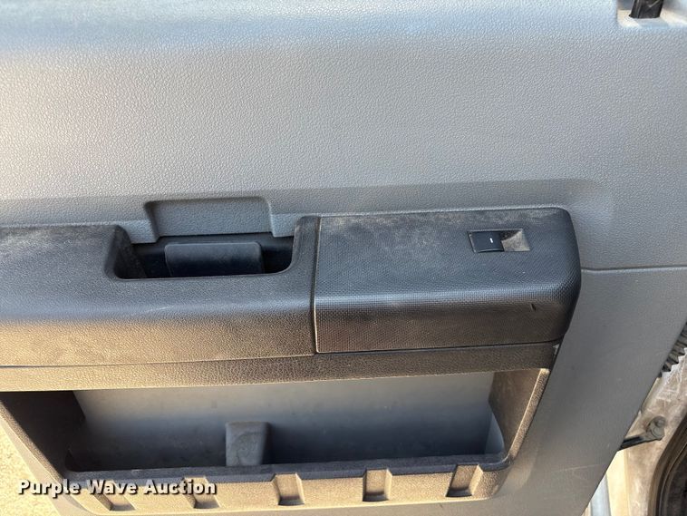 image for item DX5791 2015 Ford F550 utility / service truck