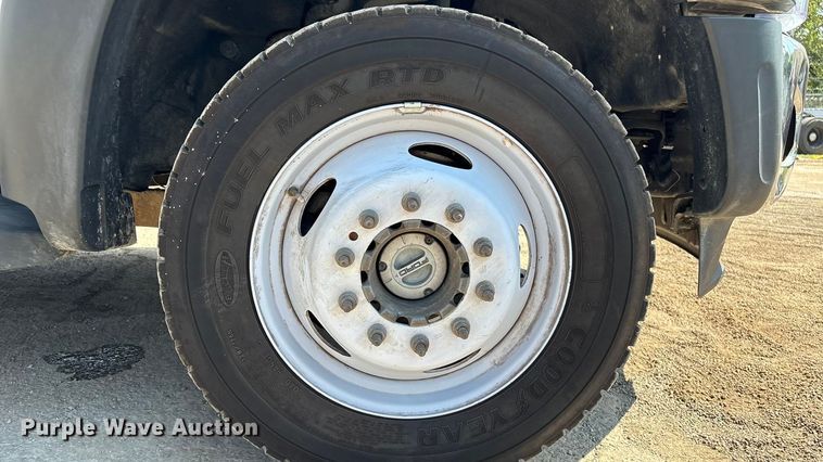 image for item DX5791 2015 Ford F550 utility / service truck
