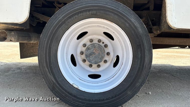 image for item DX5791 2015 Ford F550 utility / service truck