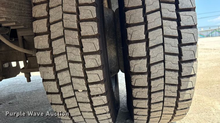 image for item DX5791 2015 Ford F550 utility / service truck