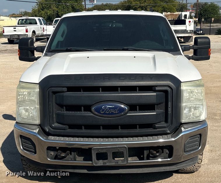 image for item DX5792 2014 Ford F250 Super Duty Crew Cab pickup truck