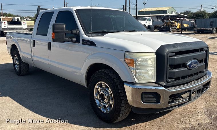 image for item DX5792 2014 Ford F250 Super Duty Crew Cab pickup truck