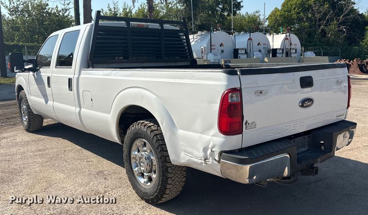 image for item DX5792 2014 Ford F250 Super Duty Crew Cab pickup truck