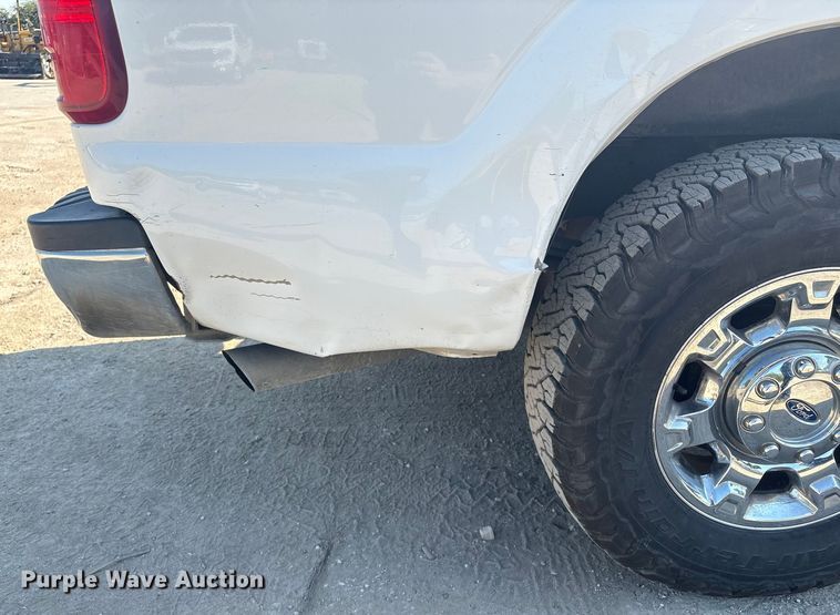 image for item DX5792 2014 Ford F250 Super Duty Crew Cab pickup truck