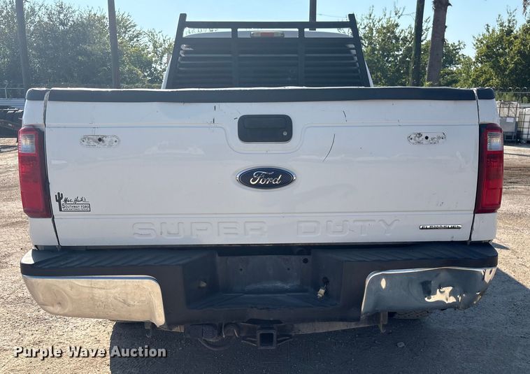image for item DX5792 2014 Ford F250 Super Duty Crew Cab pickup truck