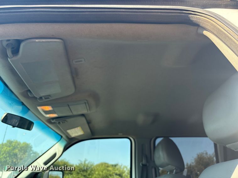 image for item DX5792 2014 Ford F250 Super Duty Crew Cab pickup truck