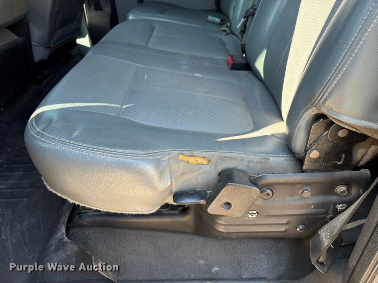 image for item DX5792 2014 Ford F250 Super Duty Crew Cab pickup truck