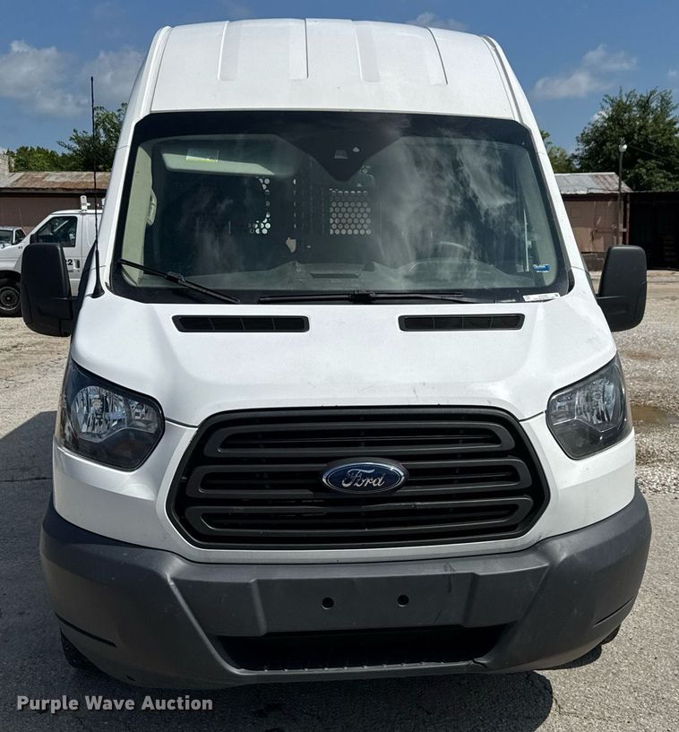 image for item DY0362 2018 Ford Transit Series 250 delivery van