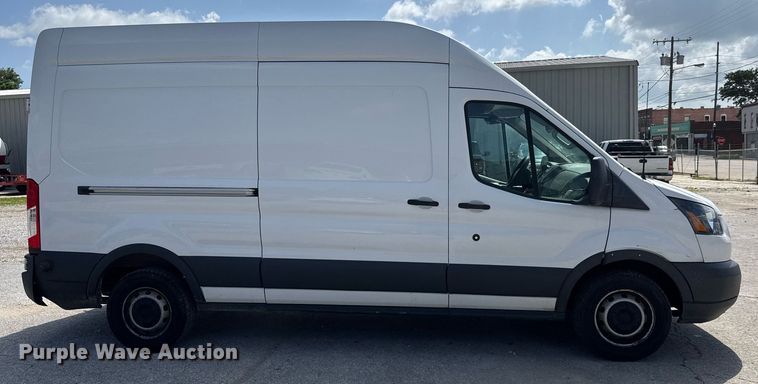 image for item DY0362 2018 Ford Transit Series 250 delivery van