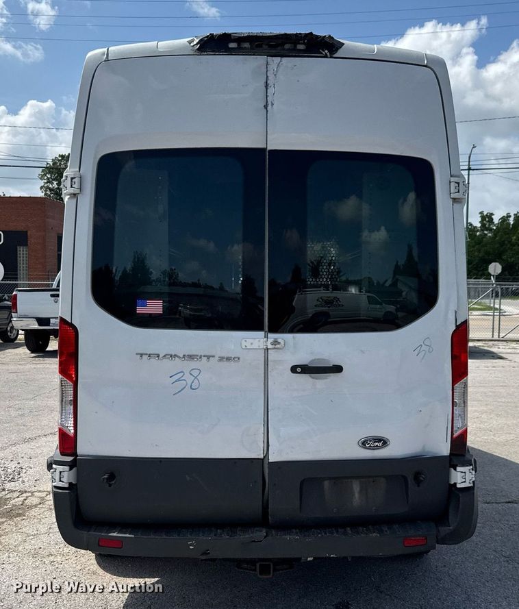 image for item DY0362 2018 Ford Transit Series 250 delivery van