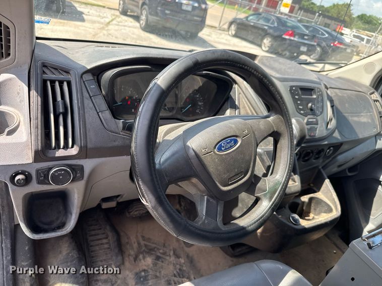 image for item DY0362 2018 Ford Transit Series 250 delivery van