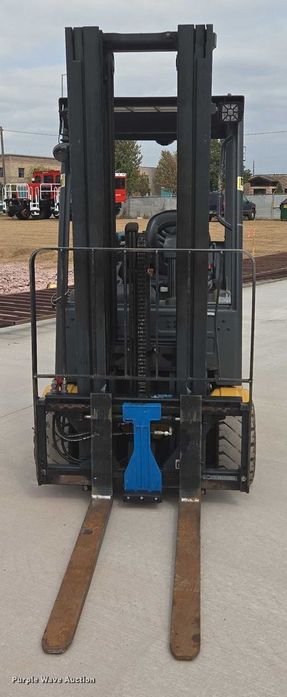 MONTACARGAS ELéCTRICO CATERPILLAR EP4000