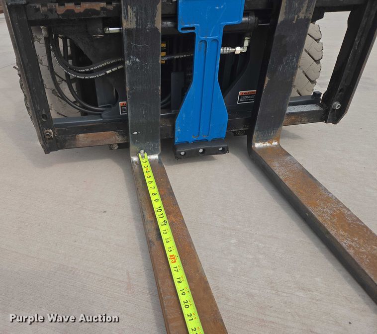 image for item DY1136 Caterpillar EP4000 forklift