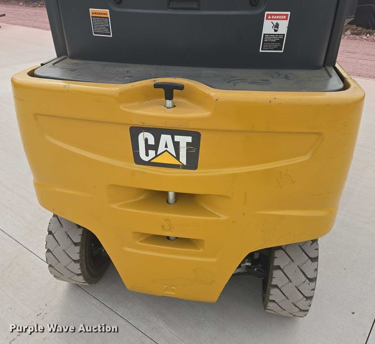 image for item DY1136 Caterpillar EP4000 forklift