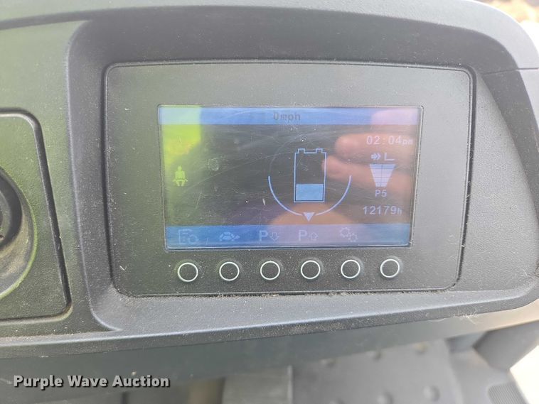 image for item DY1136 Caterpillar EP4000 forklift