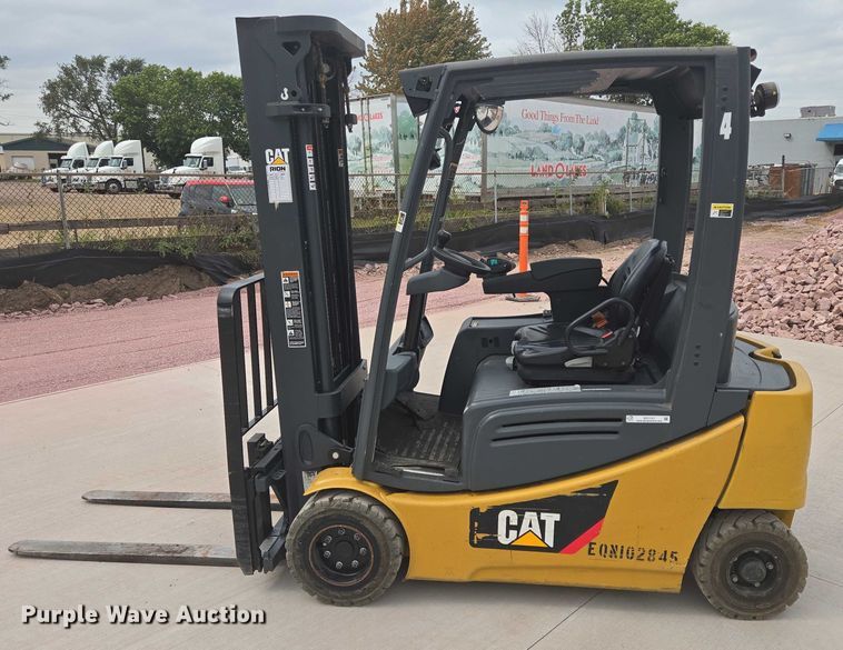 image for item DY1137 Caterpillar EP4000 forklift
