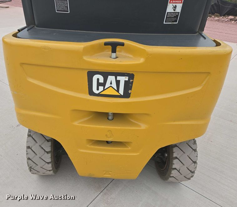 image for item DY1137 Caterpillar EP4000 forklift
