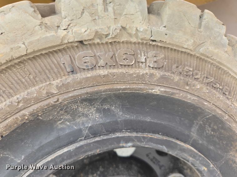 image for item DY1137 Caterpillar EP4000 forklift