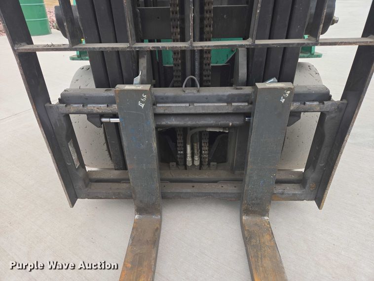 image for item DY1138 Mitsubishi FBC25N forklift