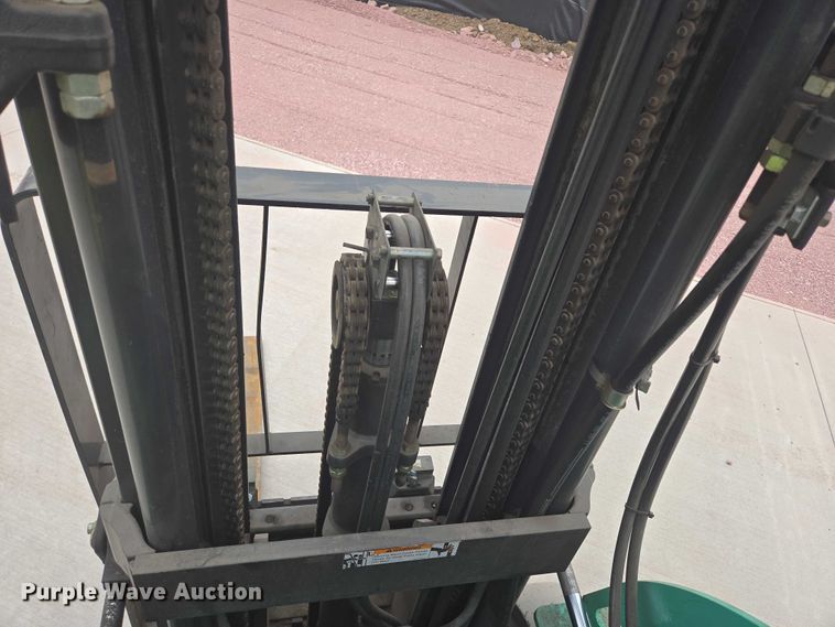 image for item DY1138 Mitsubishi FBC25N forklift