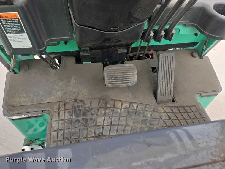 image for item DY1138 Mitsubishi FBC25N forklift