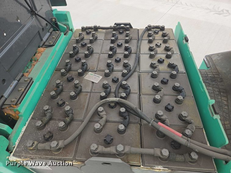 image for item DY1138 Mitsubishi FBC25N forklift