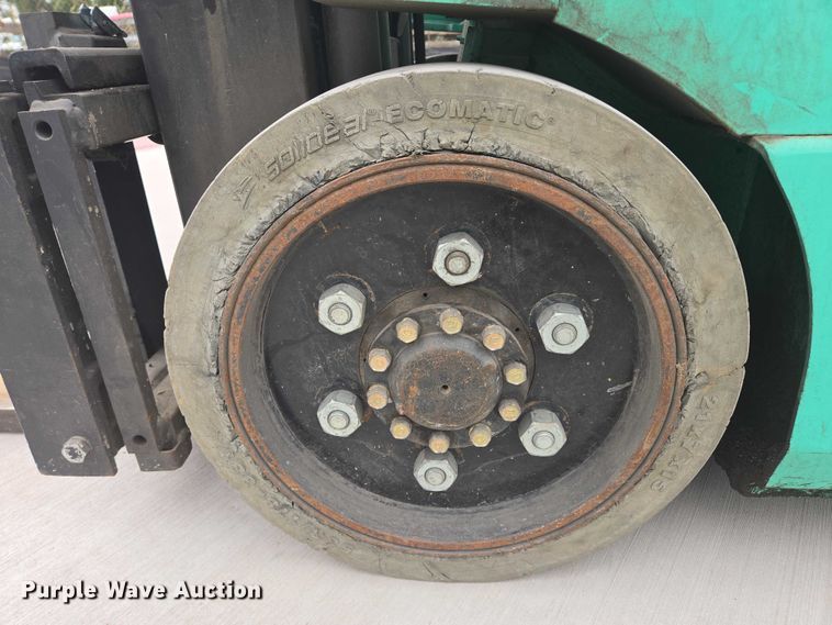 image for item DY1138 Mitsubishi FBC25N forklift