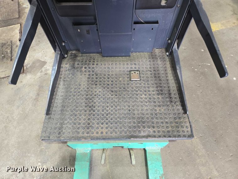 image for item DY1139 Mitsubishi EOP15HN2 order picker