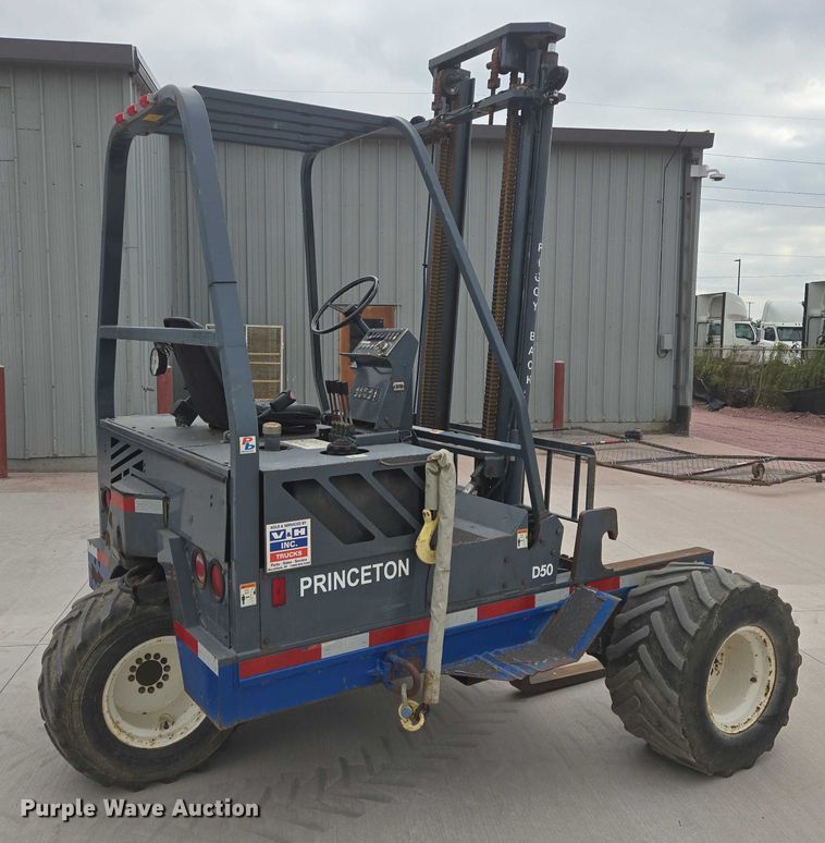 image for item DY1140 1998 Princeton D50 forklift
