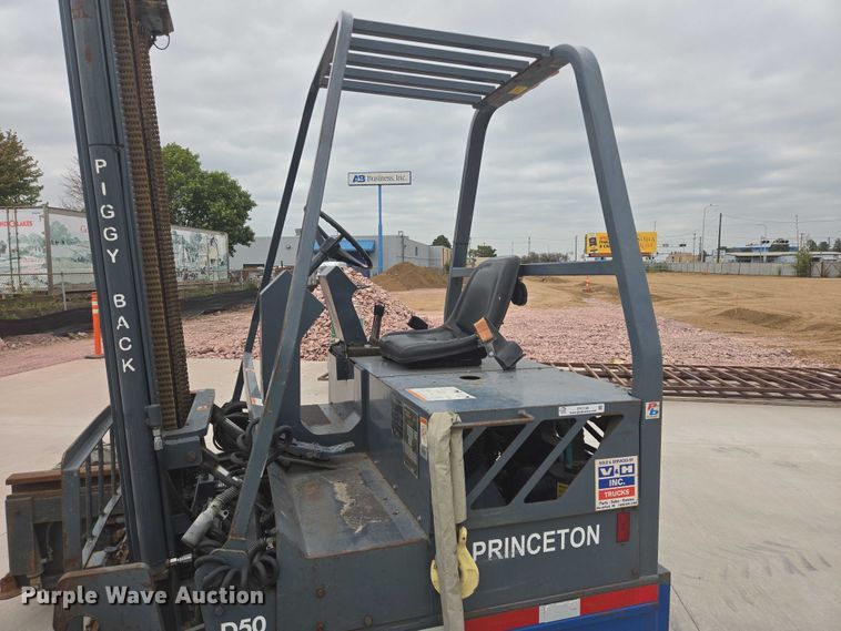 image for item DY1140 1998 Princeton D50 forklift