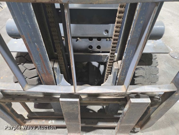 image for item DY1141 Tailift FG30 forklift