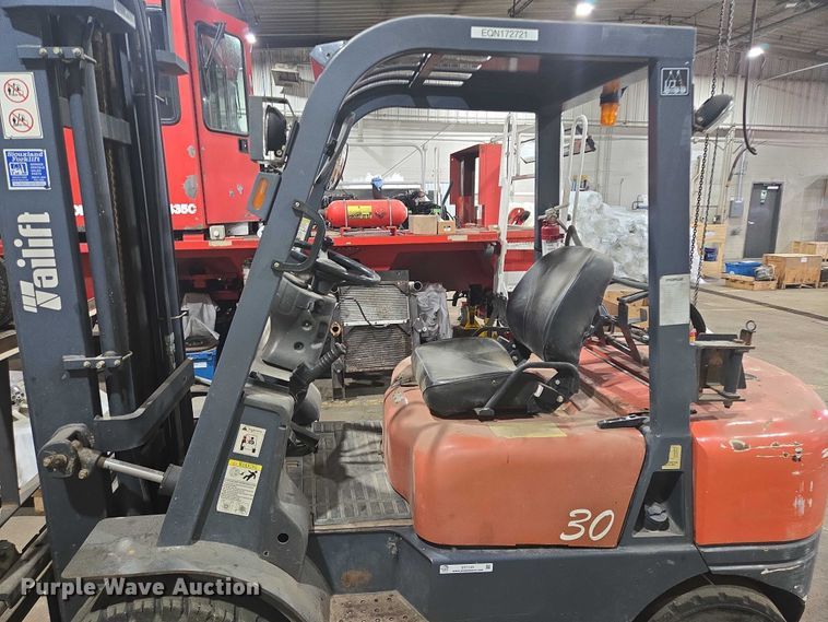 image for item DY1141 Tailift FG30 forklift