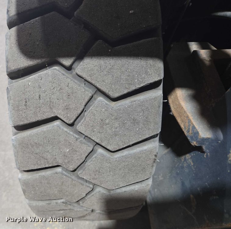 image for item DY1141 Tailift FG30 forklift