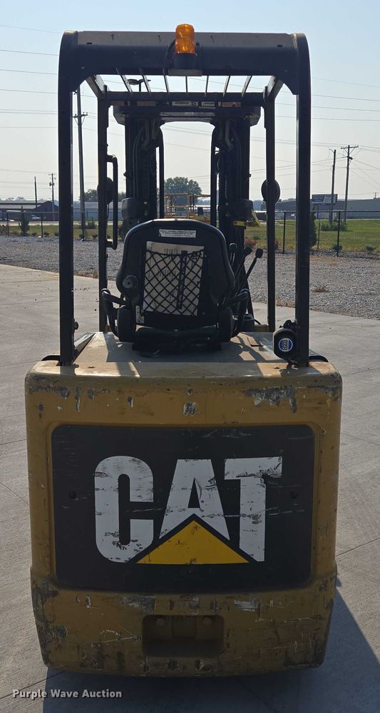 image for item DY1173 Caterpillar E6500-AC forklift