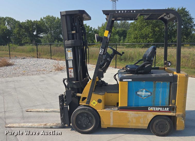 image for item DY1173 Caterpillar E6500-AC forklift